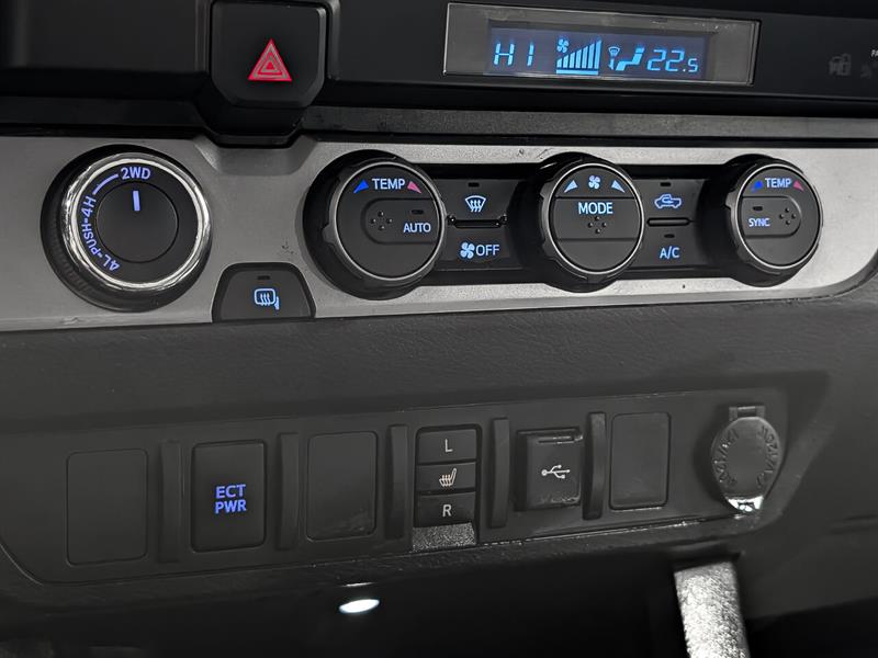 toyota Tacoma 2021 - 12