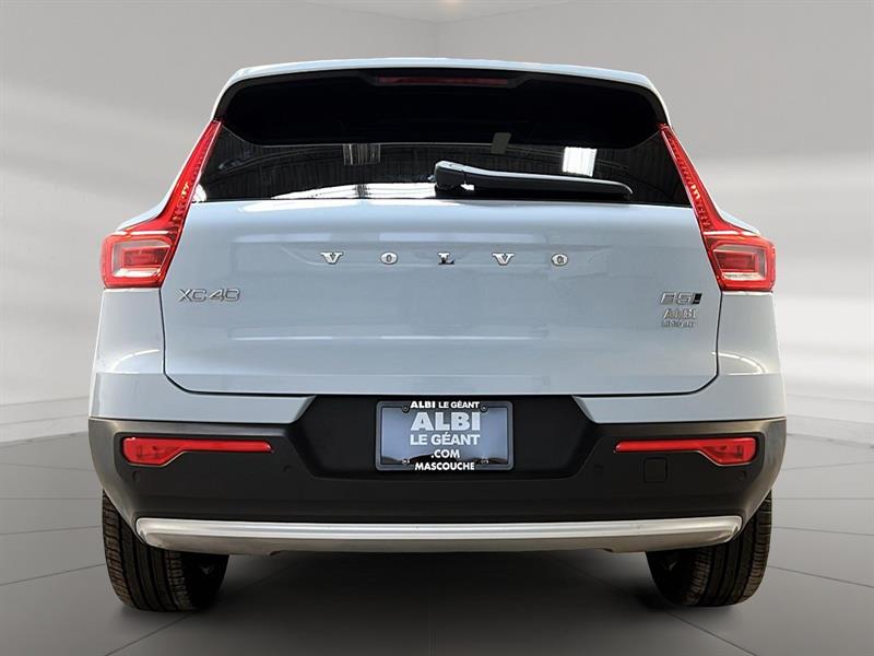 volvo XC40 2025 - 5