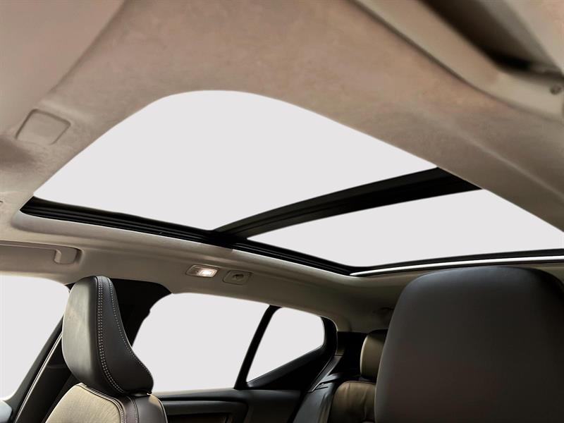 volvo XC40 2025 - 10