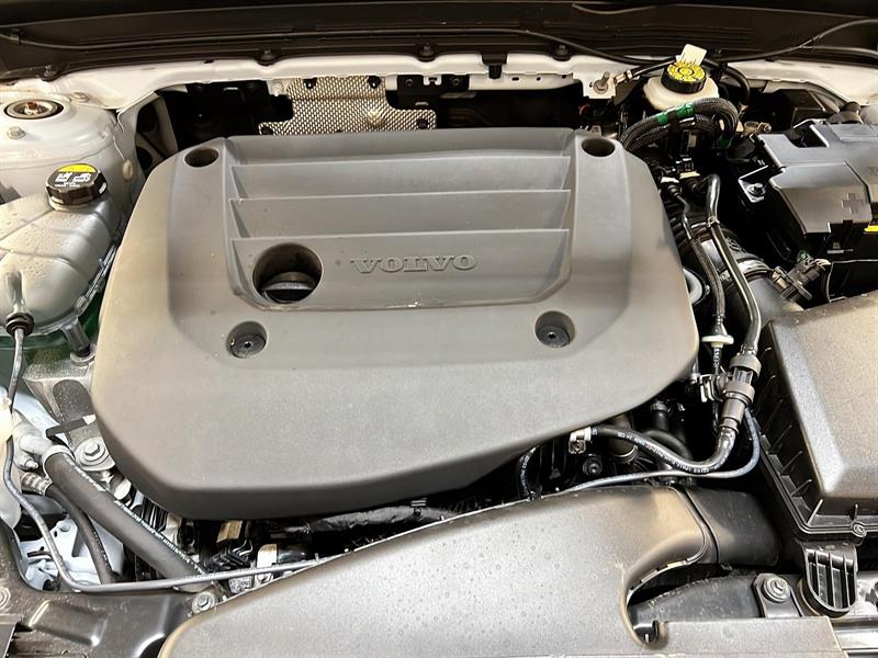 volvo XC40 2025 - 12