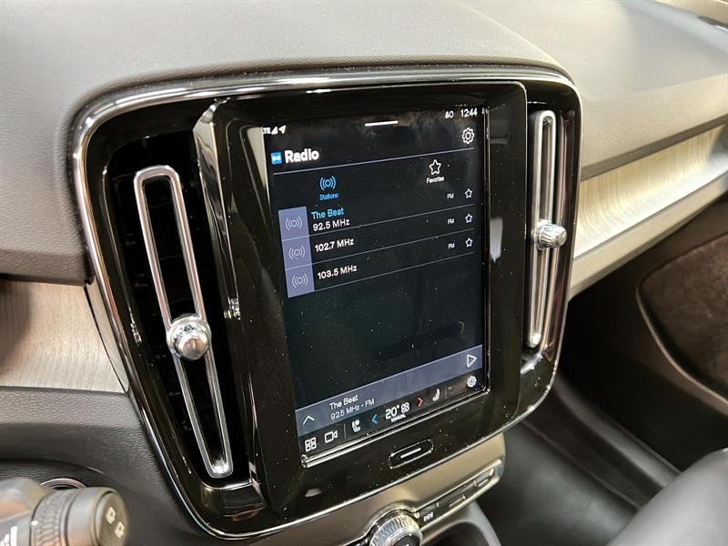 volvo XC40 2025 - 17