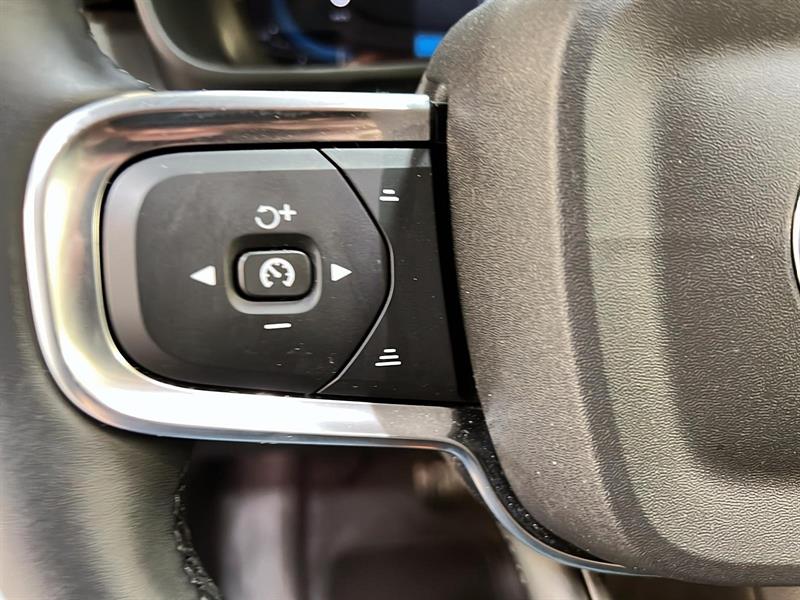 volvo XC40 2025 - 22