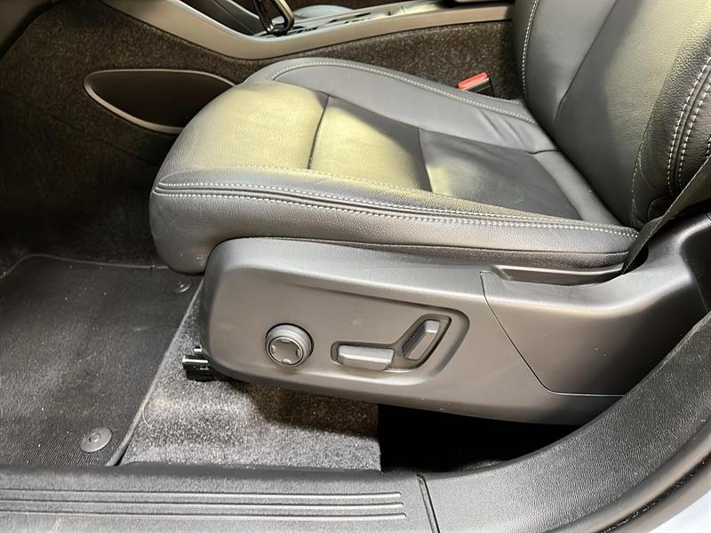 volvo XC40 2025 - 26