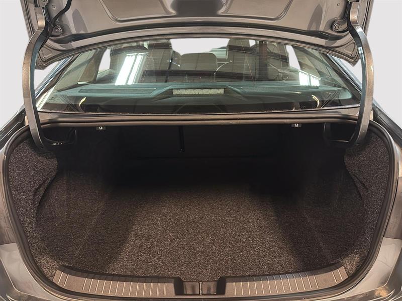 volkswagen Jetta 2025 - 12