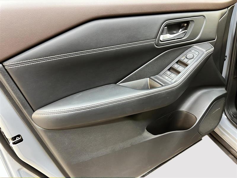 nissan Rogue 2023 - 25