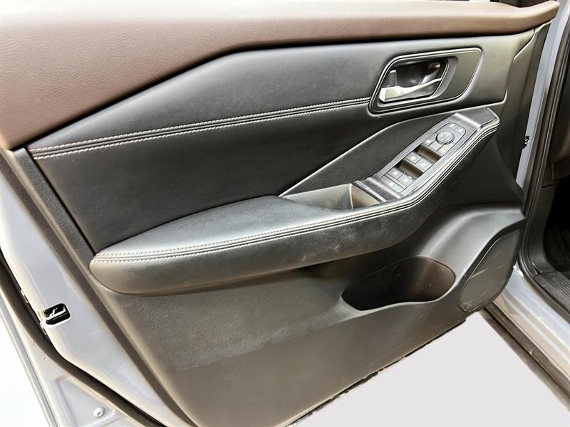 nissan Rogue 2023 - 25