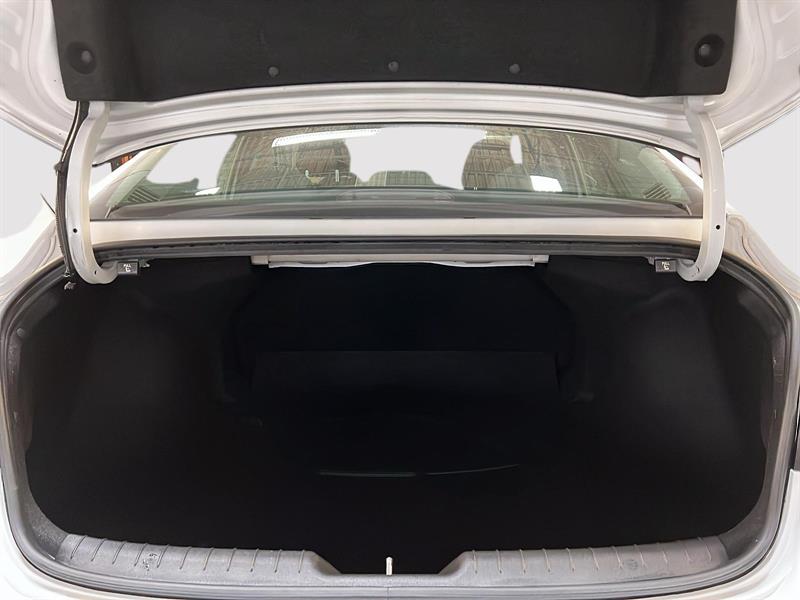 hyundai Elantra 2024 - 12