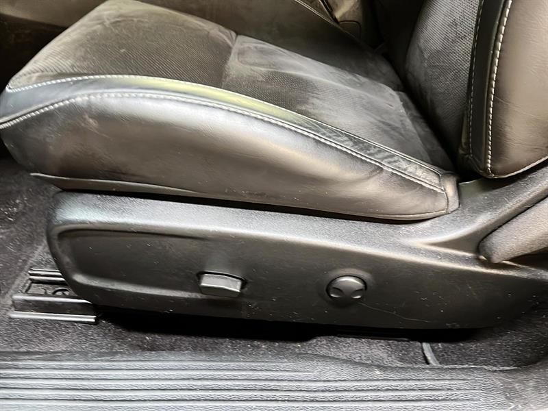 dodge Challenger 2022 - 23