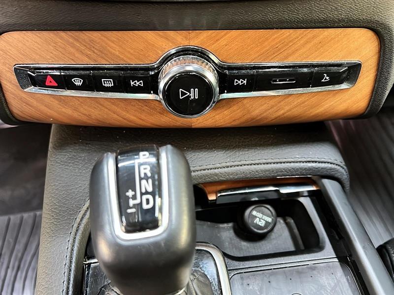 volvo XC90 2022 - 18