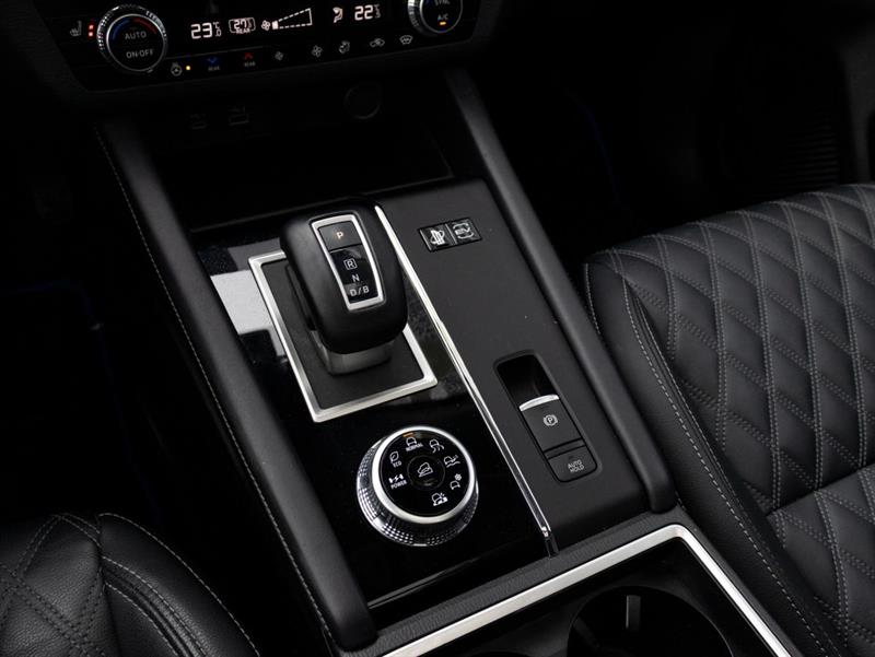 mitsubishi Outlander 2023 - 24