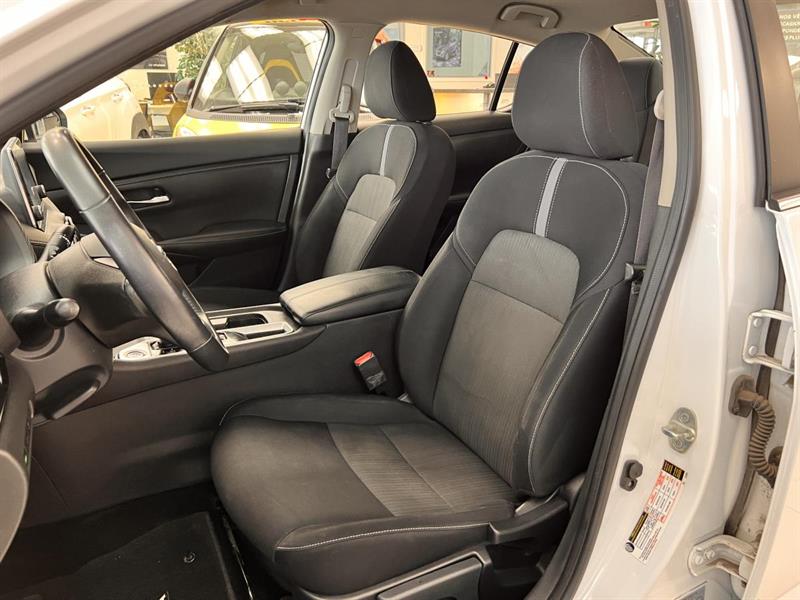 nissan Sentra 2020 - 12