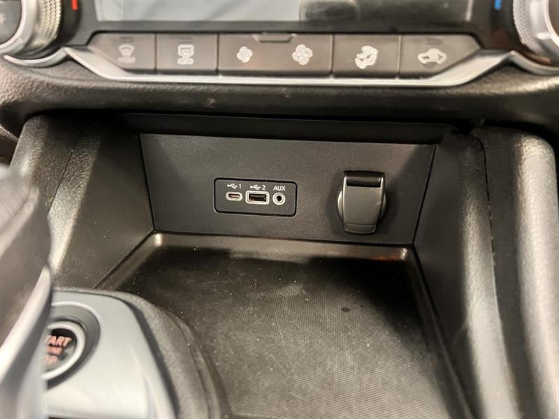 nissan Sentra 2020 - 16