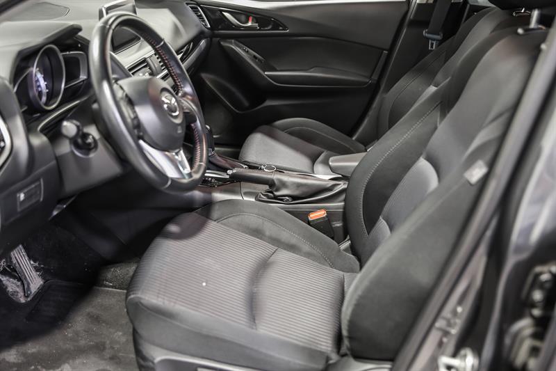 mazda Mazda3 2016 - 11