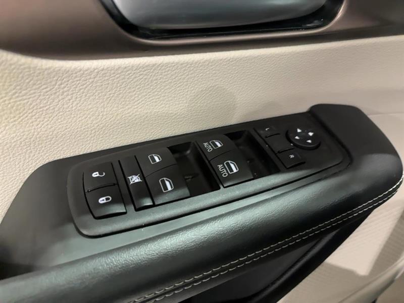 chrysler Grand Caravan 2024 - 10