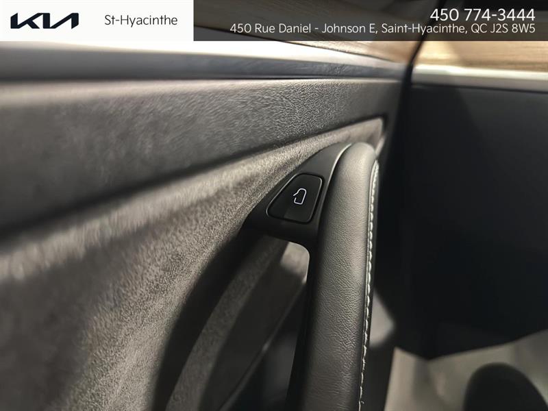 tesla Model 3 2023 - 16