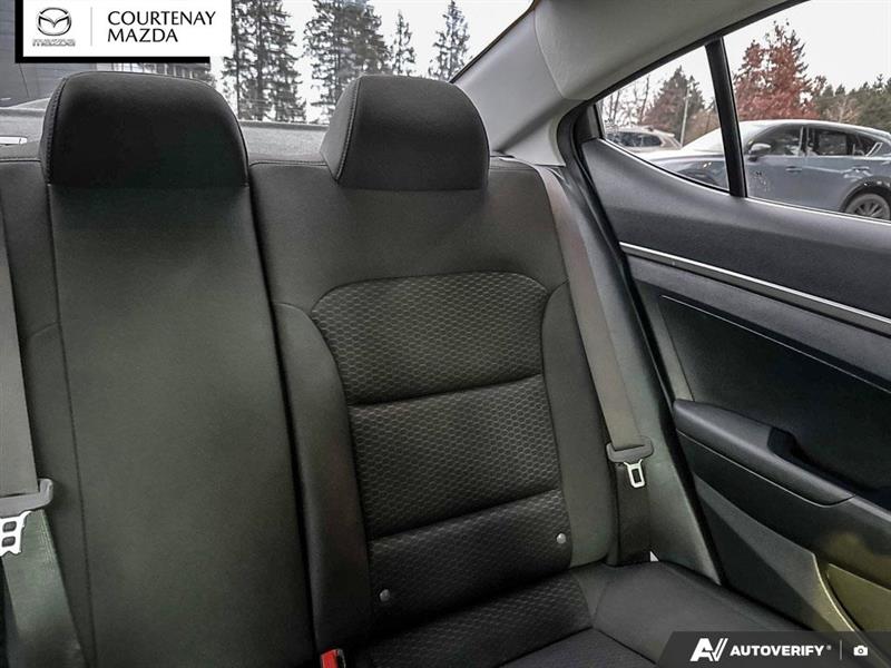 hyundai Elantra 2020 - 16