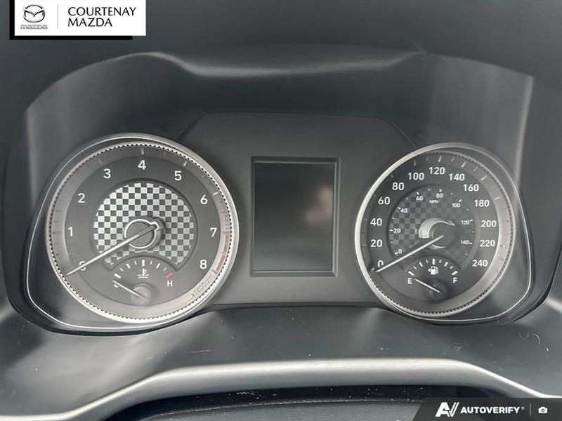 hyundai Elantra 2020 - 17