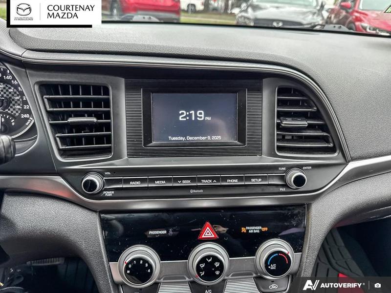 hyundai Elantra 2020 - 18