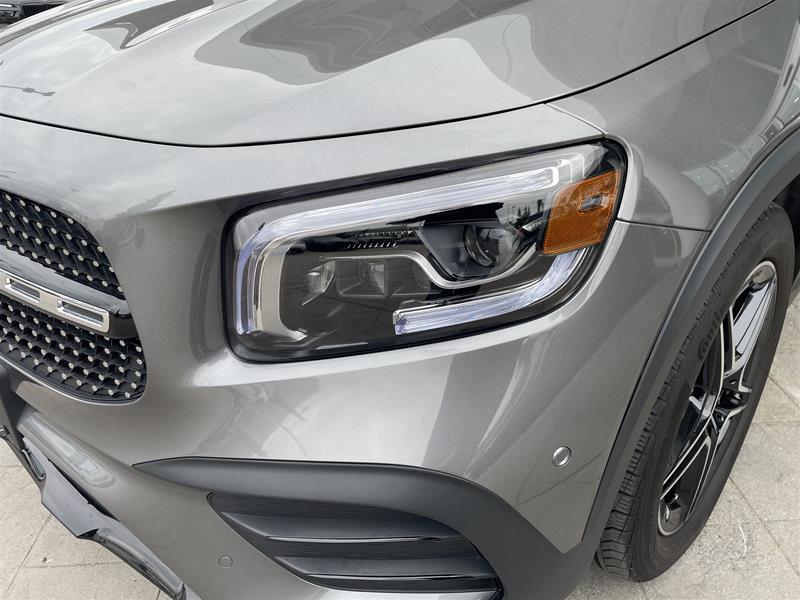 mercedes-benz GLB 250 2022 - 9