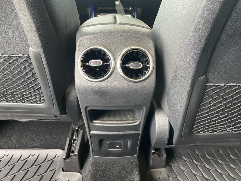 mercedes-benz GLB 250 2022 - 22