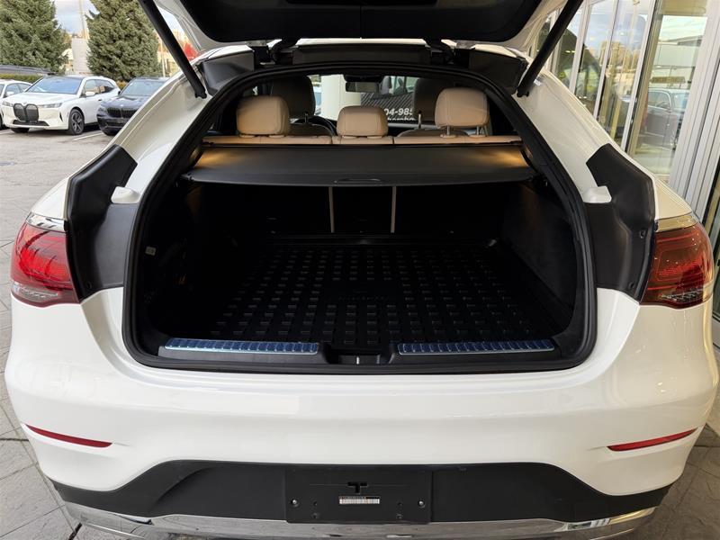 mercedes-benz GLC 2022 - 12