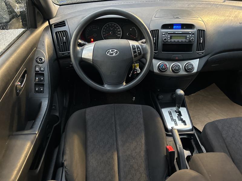 hyundai Elantra 2010 - 17