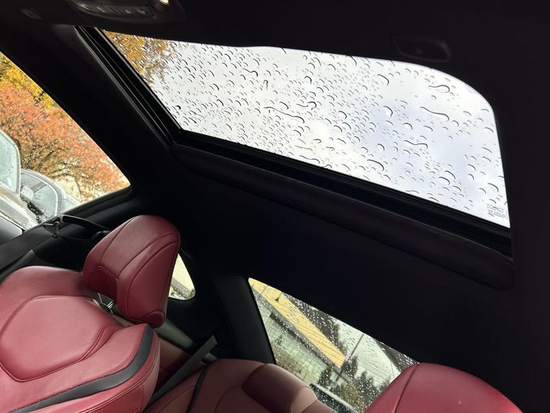 infiniti Q60 2022 - 30