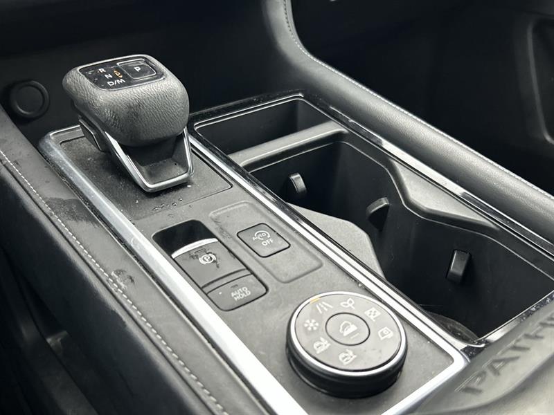 nissan Pathfinder 2022 - 27