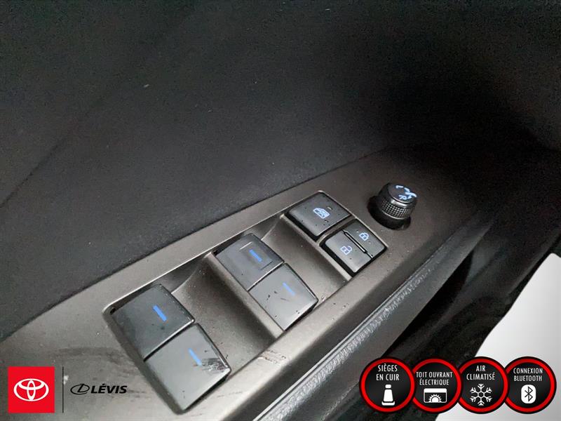 toyota Camry Hybrid 2023 - 11