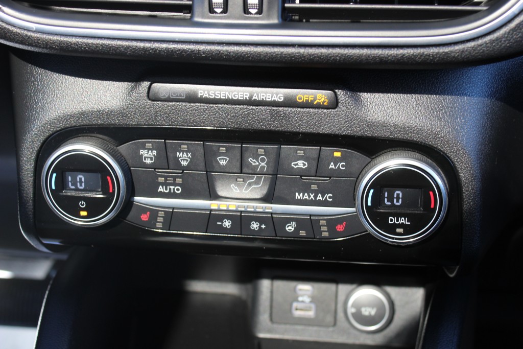 ford Escape 2021 - 28