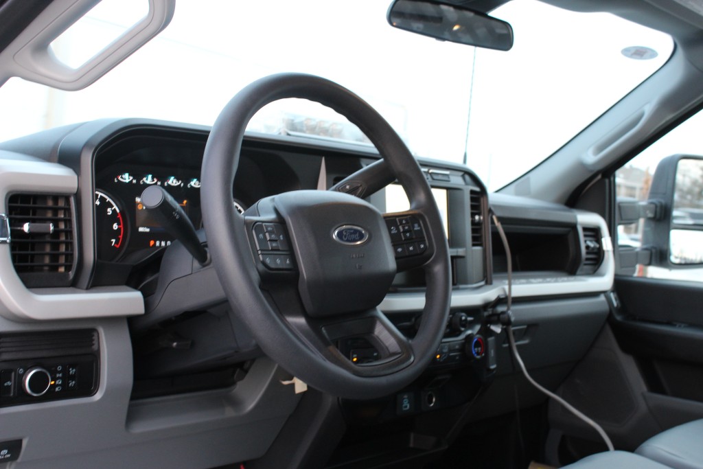 ford F-250 2024 - 15