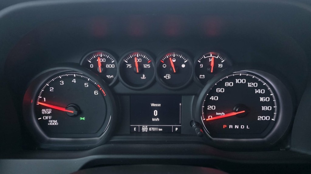 chevrolet Silverado 1500 2022 - 26