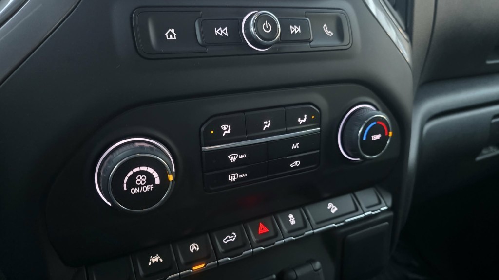 chevrolet Silverado 1500 2022 - 30