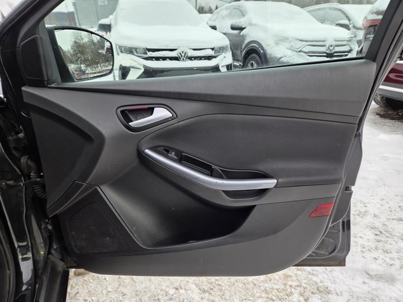 ford Focus 2012 - 18