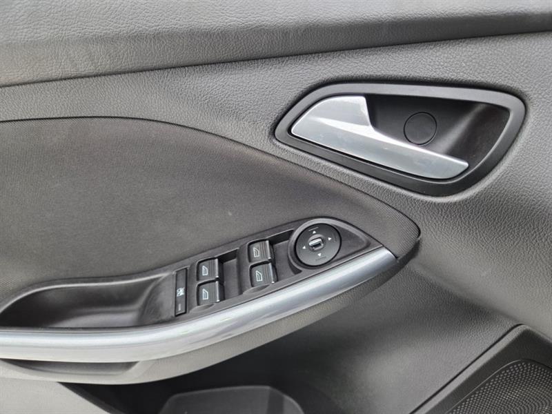 ford Focus 2012 - 23