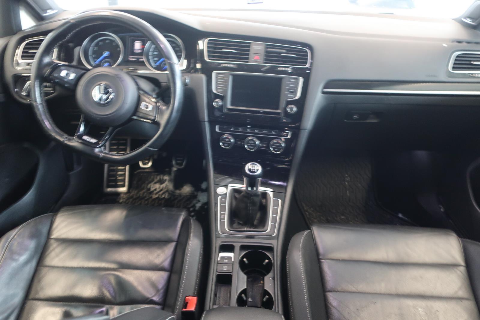 volkswagen Golf R 2016 - 9