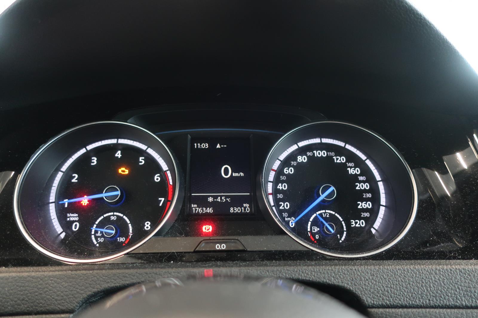 volkswagen Golf R 2016 - 11