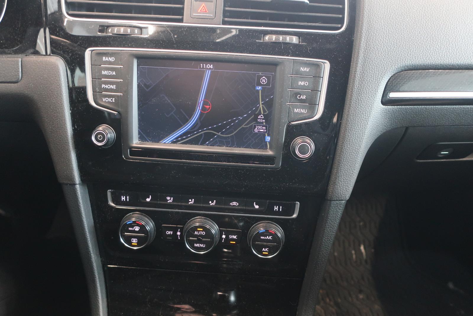 volkswagen Golf R 2016 - 12