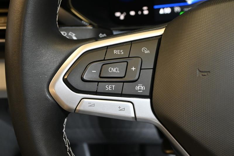 2022 Volkswagen Taos - Image 21