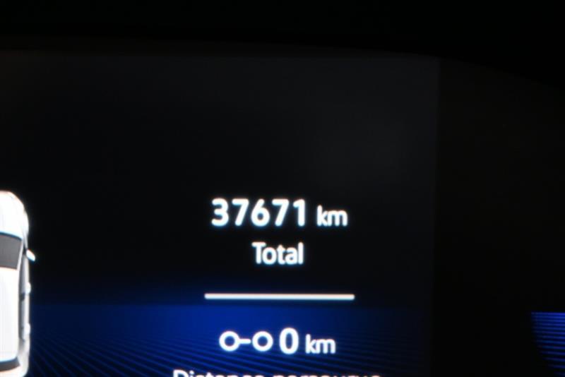 2022 Volkswagen Taos - Image 23