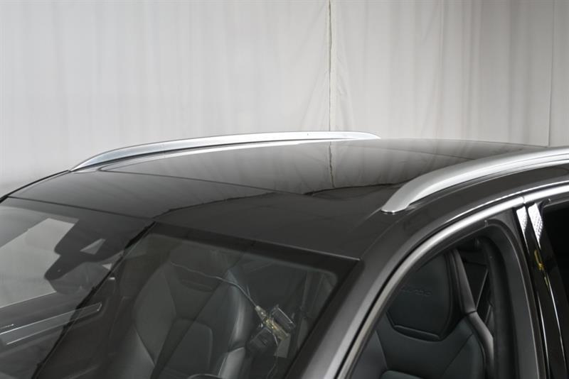 2019 Porsche Cayenne - Image 4