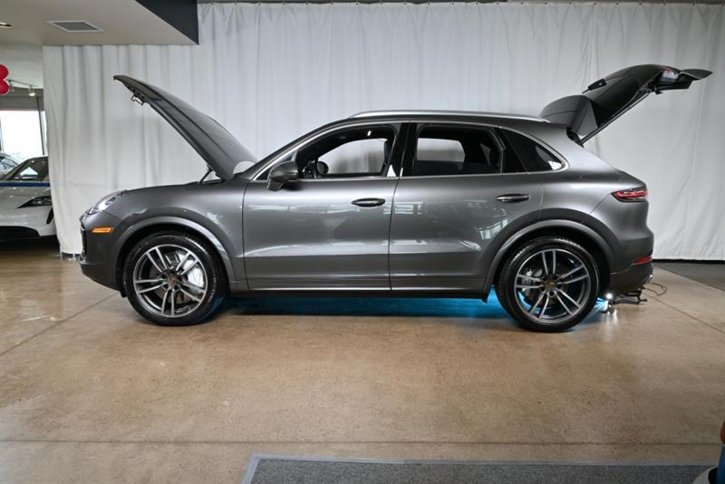 2019 Porsche Cayenne - Image 11