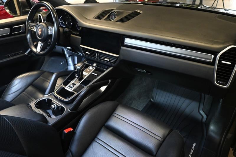 2019 Porsche Cayenne - Image 32
