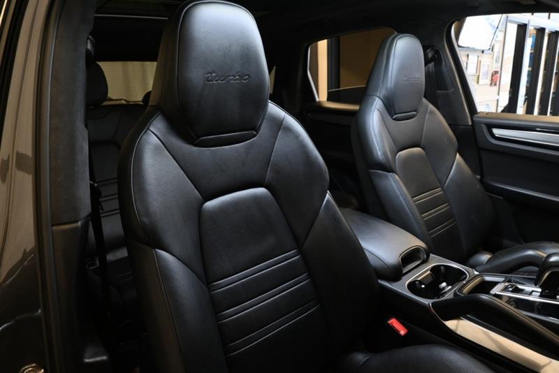 2019 Porsche Cayenne - Image 34