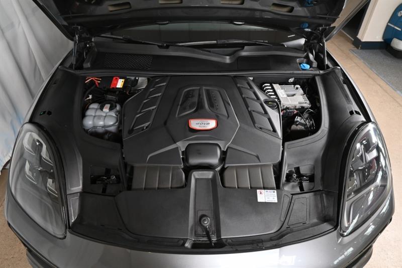 2019 Porsche Cayenne - Image 41