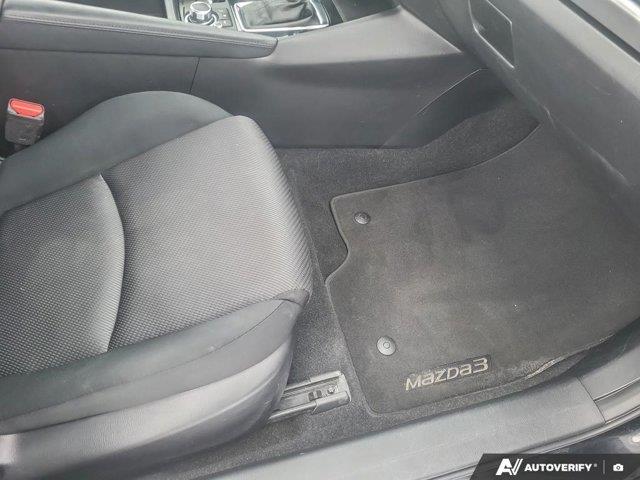 mazda Mazda3 2018 - 25