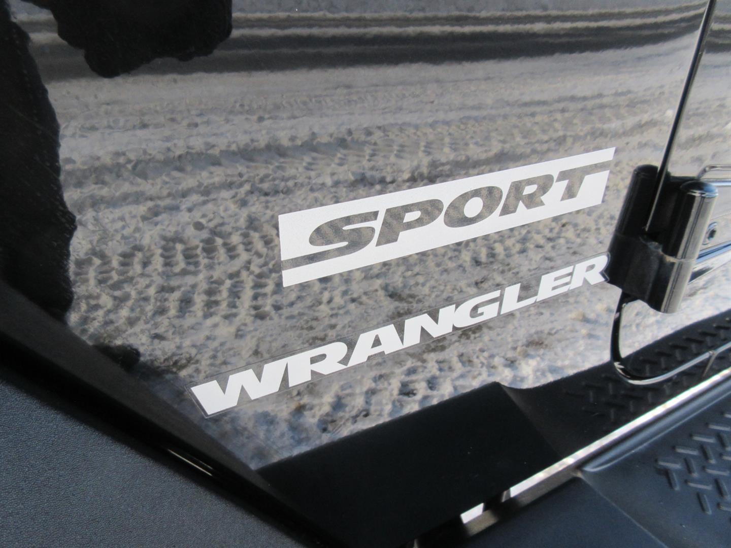 jeep Wrangler 2015 - 13