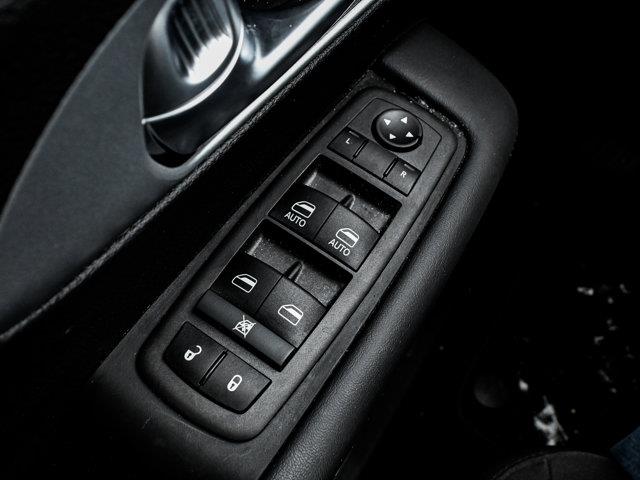 chrysler Pacifica 2024 - 18