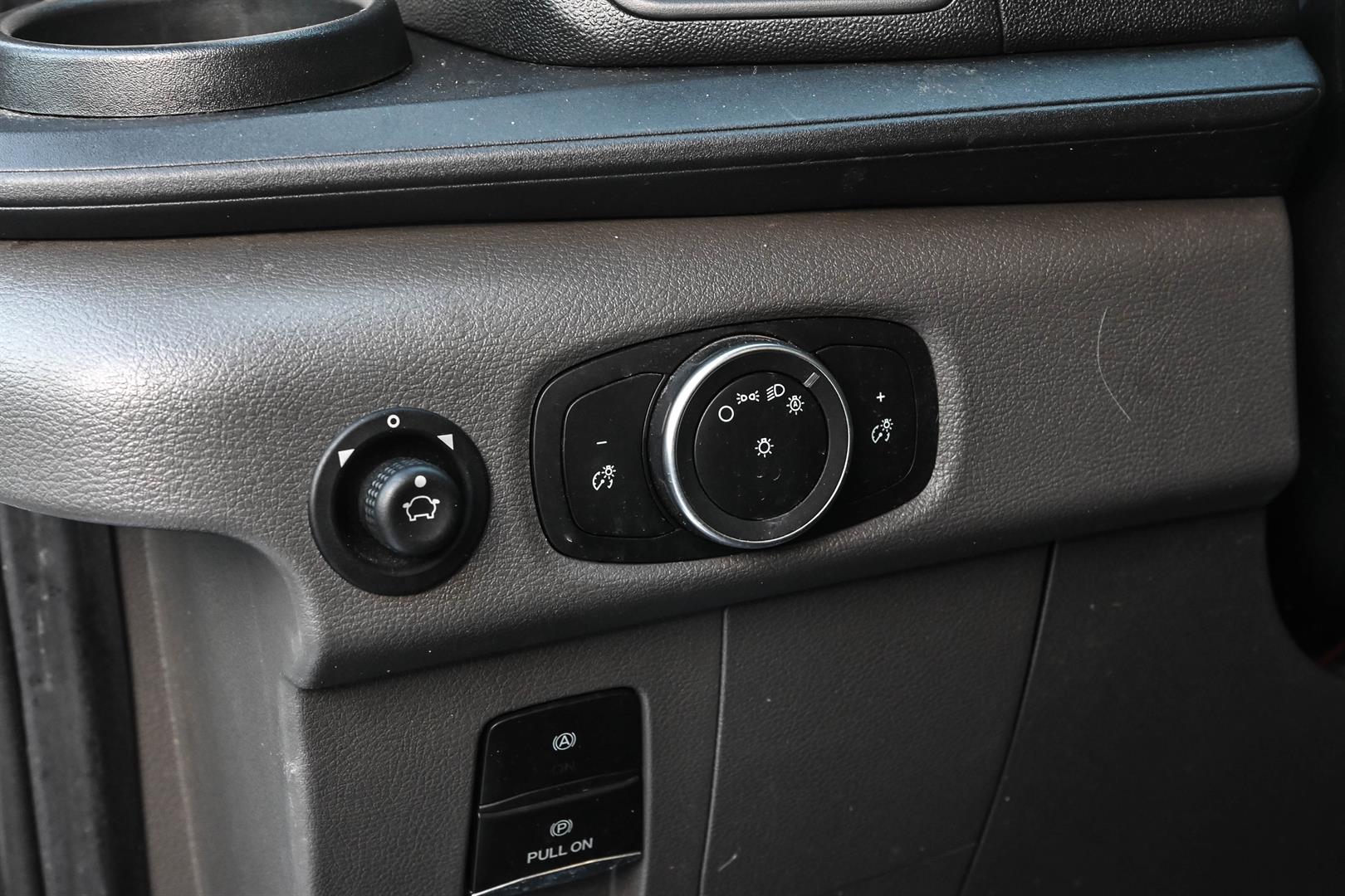 ford Transit Cargo Van 2021 - 11