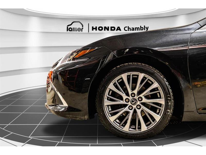 lexus ES 300h 2019 - 10